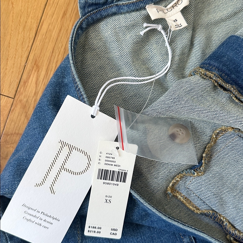 NWT  Anthro barrel leg Blue Denim Overalls - Picture 8 of 8